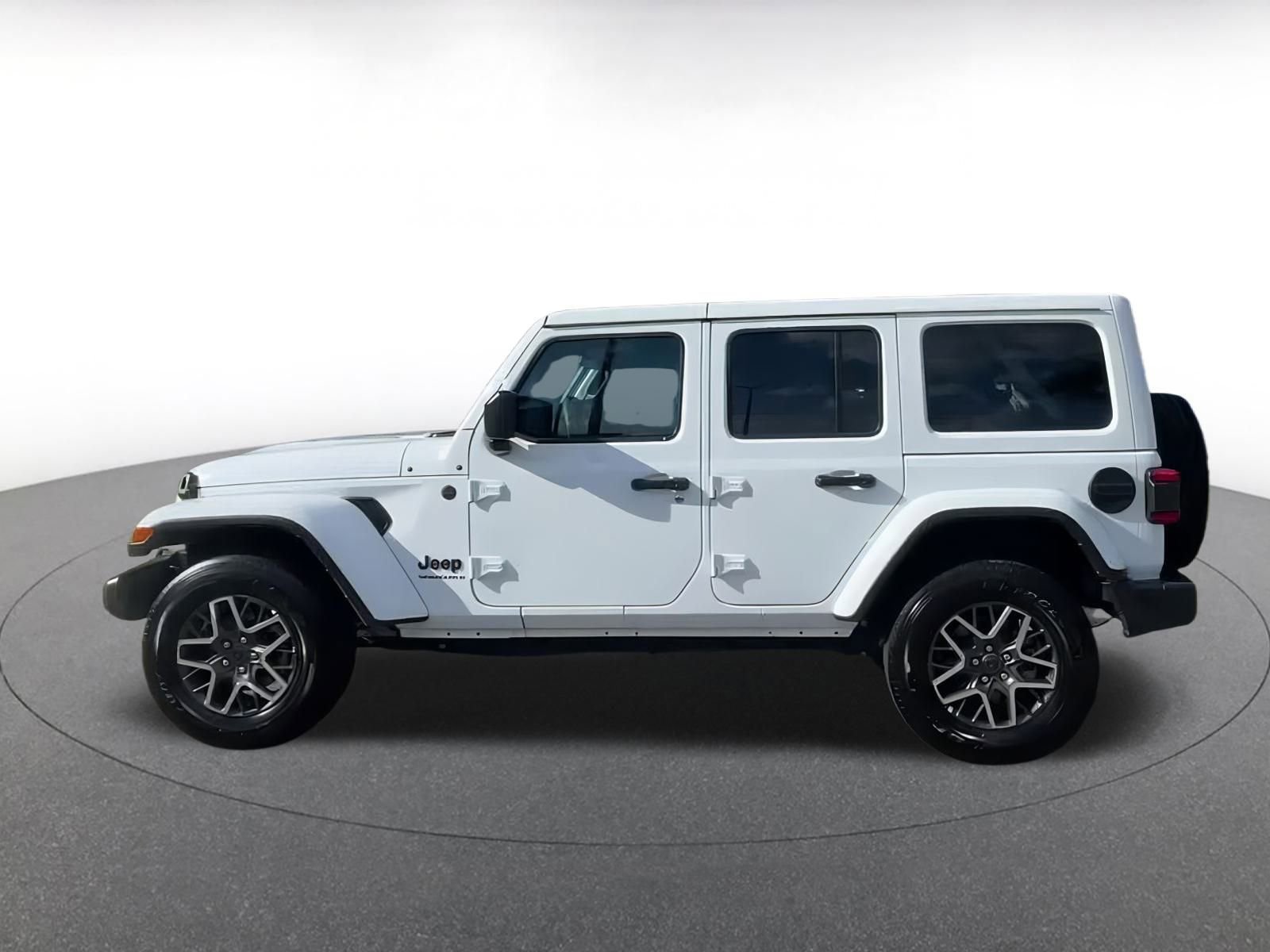 Thumbnail: 2025 Jeep Wrangler - 10