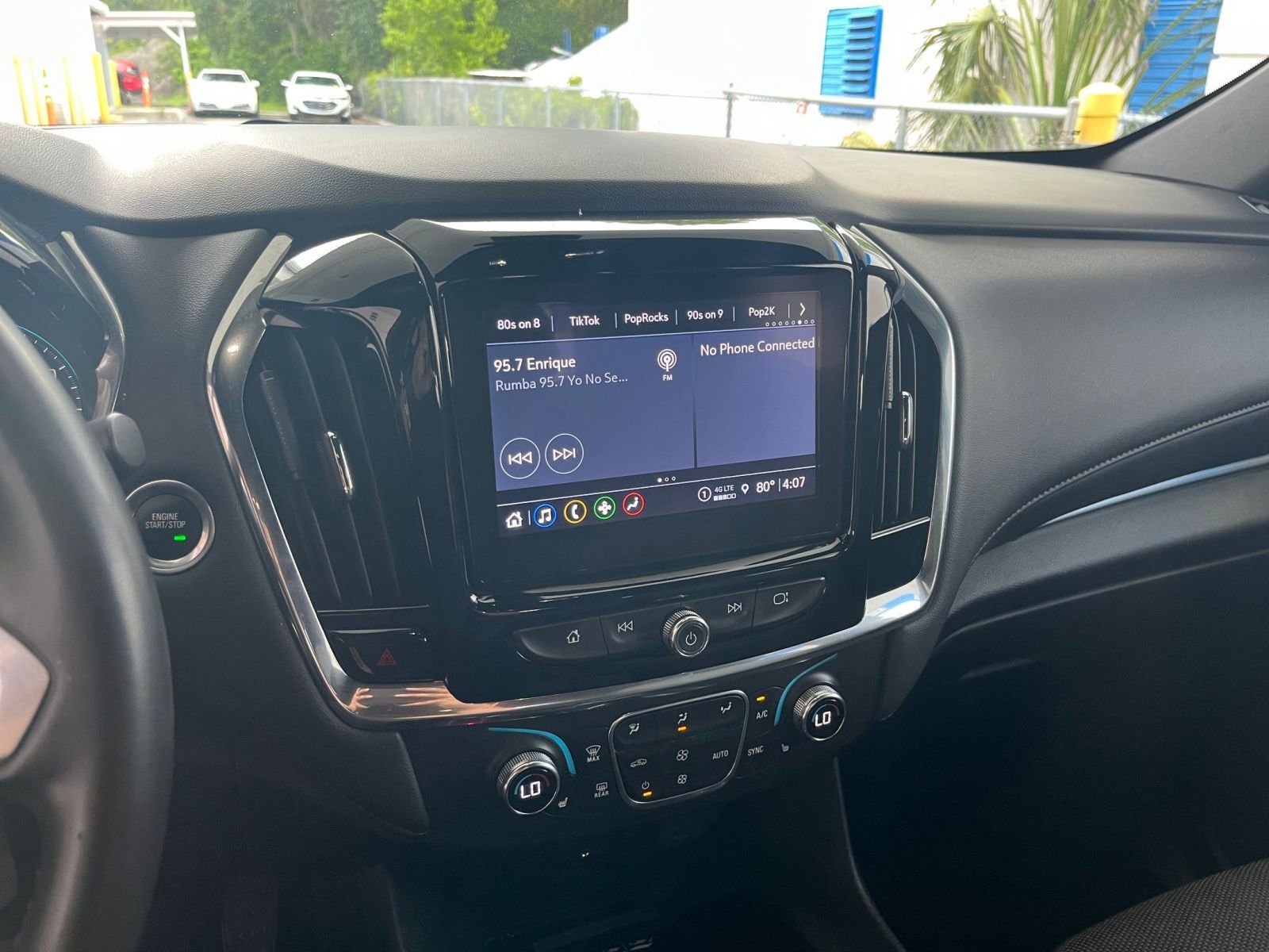 Thumbnail: 2023 Chevrolet Traverse - 18