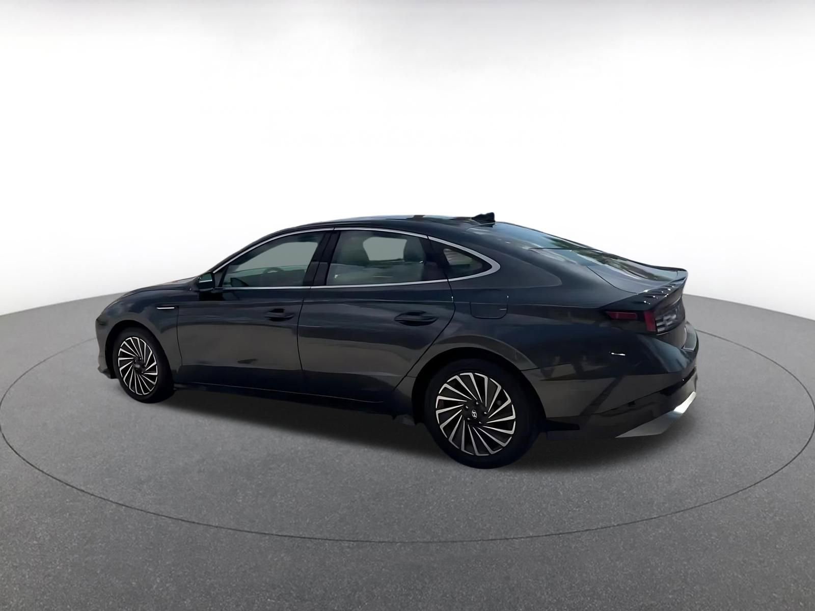 Thumbnail: 2025 Hyundai Sonata - 10