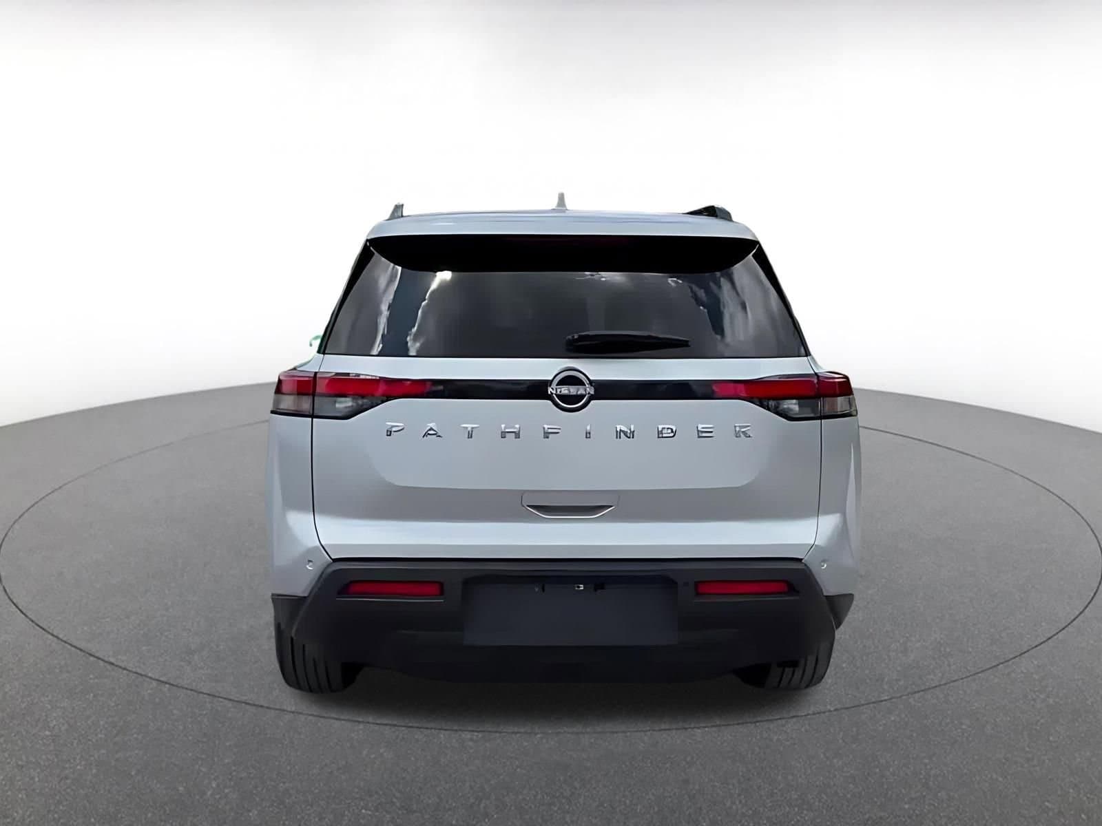Thumbnail: 2025 Nissan Pathfinder - 12