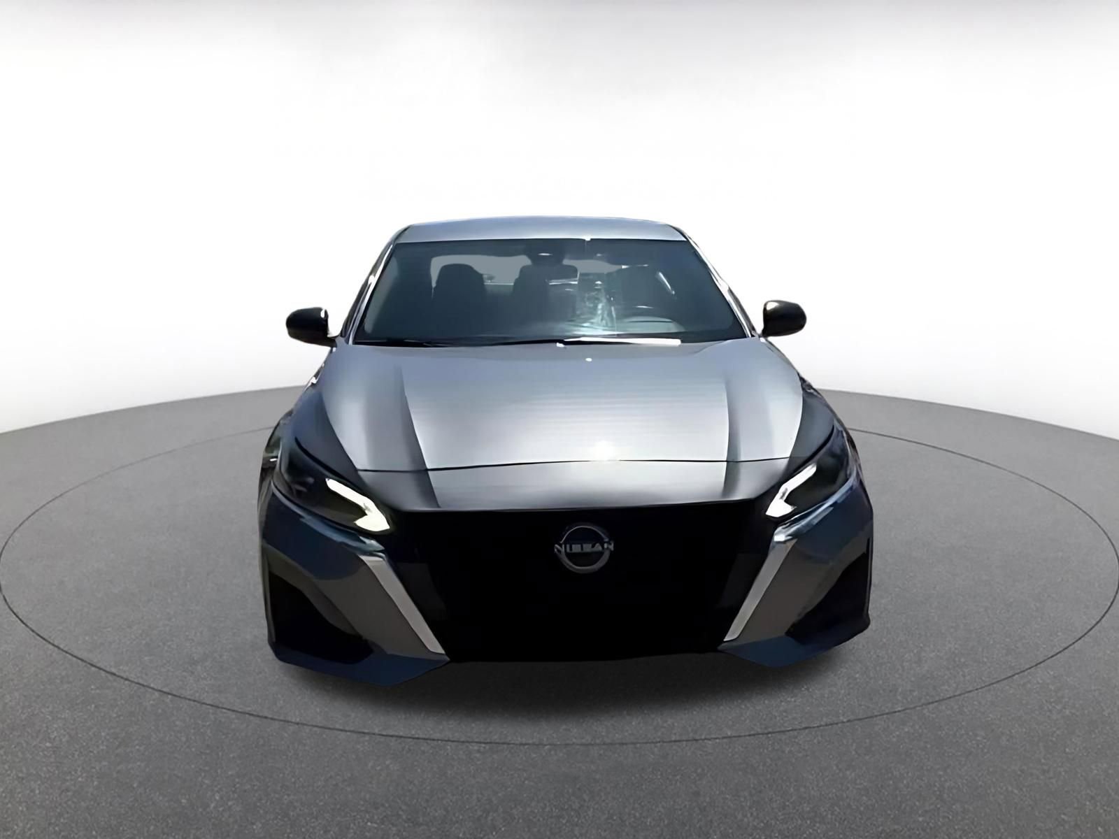 Thumbnail: 2025 Nissan Altima - 4