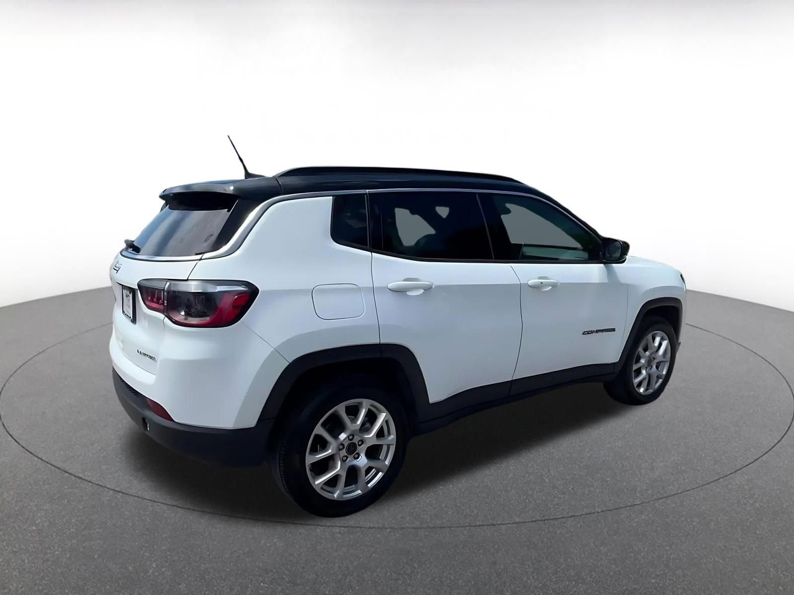 Thumbnail: 2025 Jeep Compass - 14