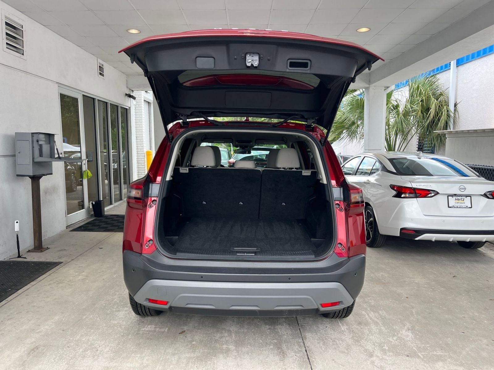 Thumbnail: 2023 Nissan Rogue - 31