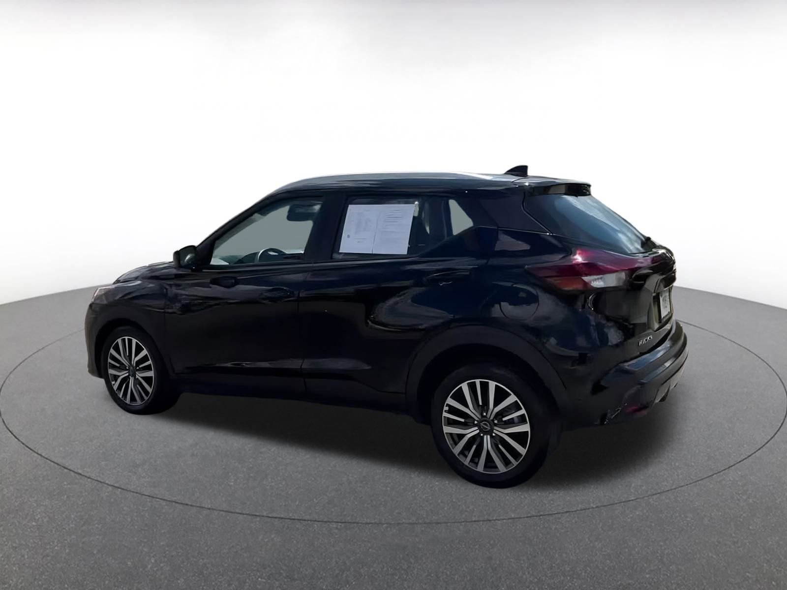 Thumbnail: 2024 Nissan Kicks - 9