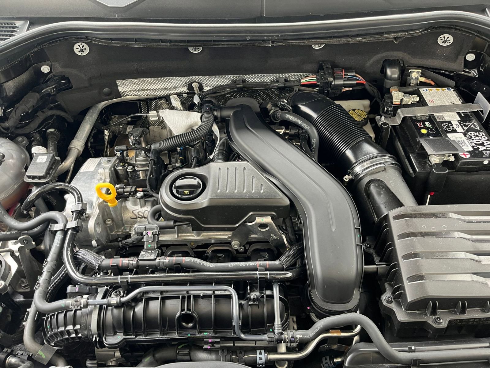 Thumbnail: 2025 Volkswagen Taos - 32