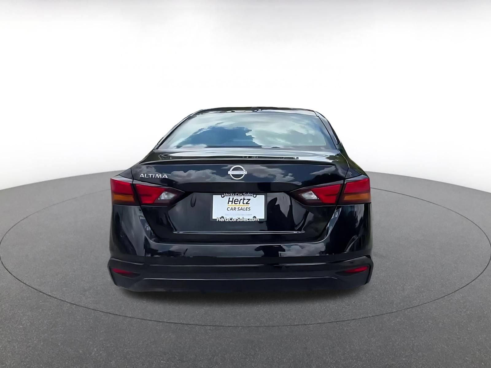 Thumbnail: 2025 Nissan Altima - 12
