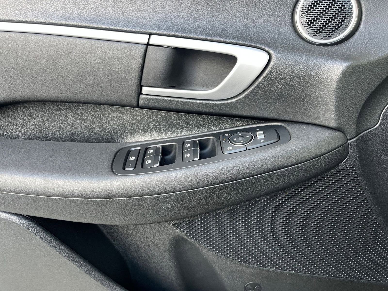 Thumbnail: 2025 Hyundai Sonata - 18