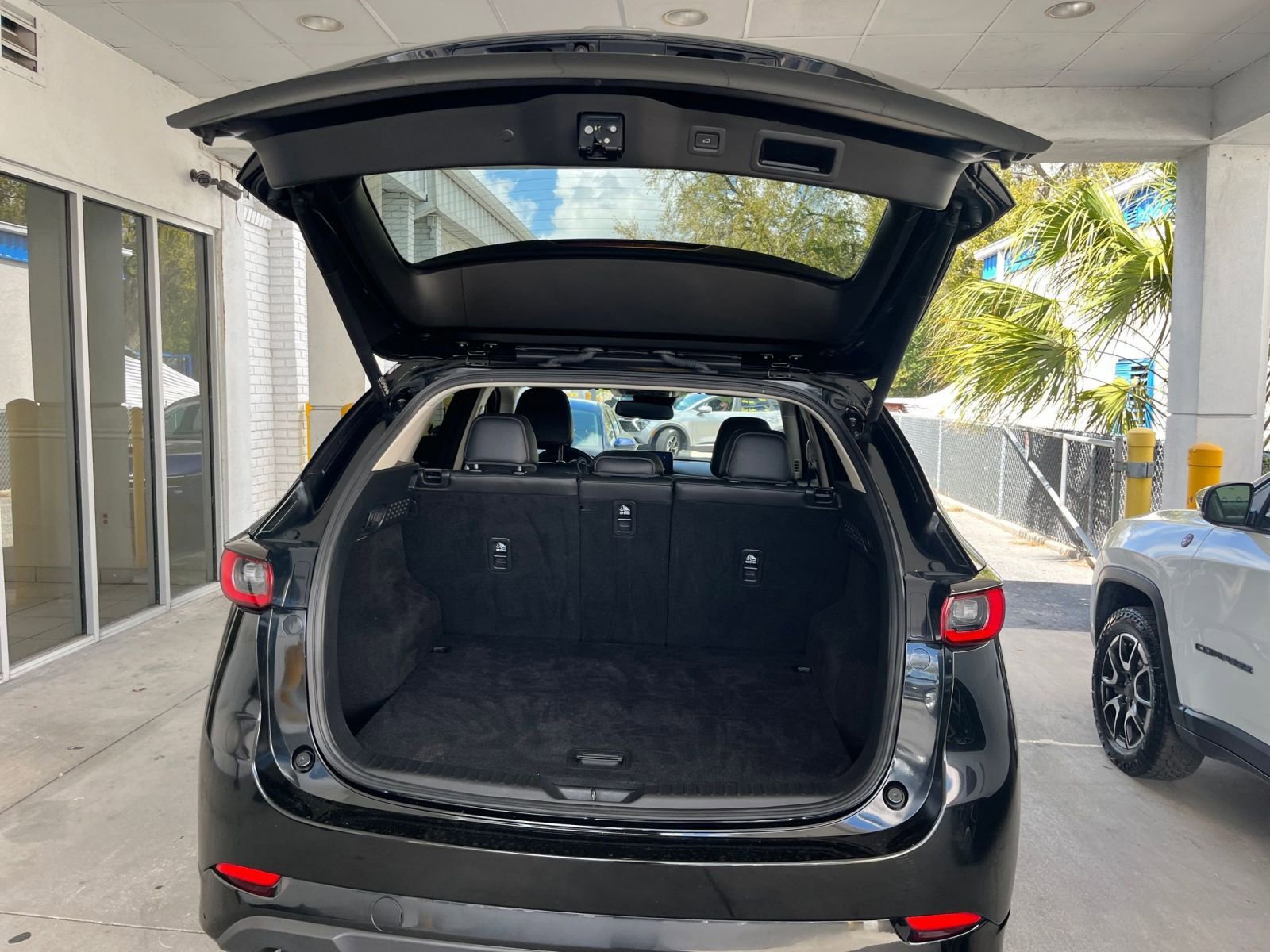 Thumbnail: 2025 Mazda CX-5 - 33