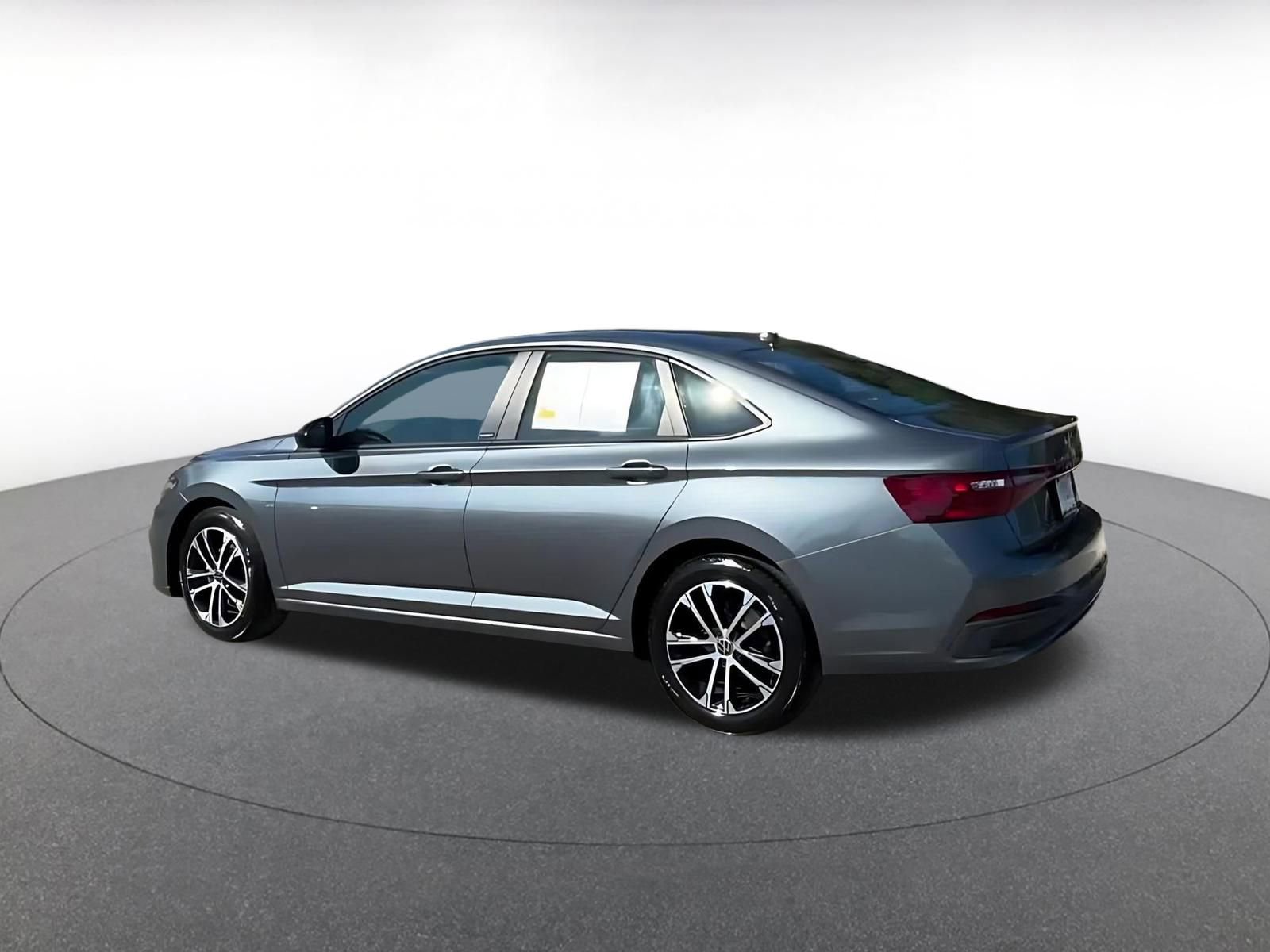 Thumbnail: 2025 Volkswagen Jetta - 9