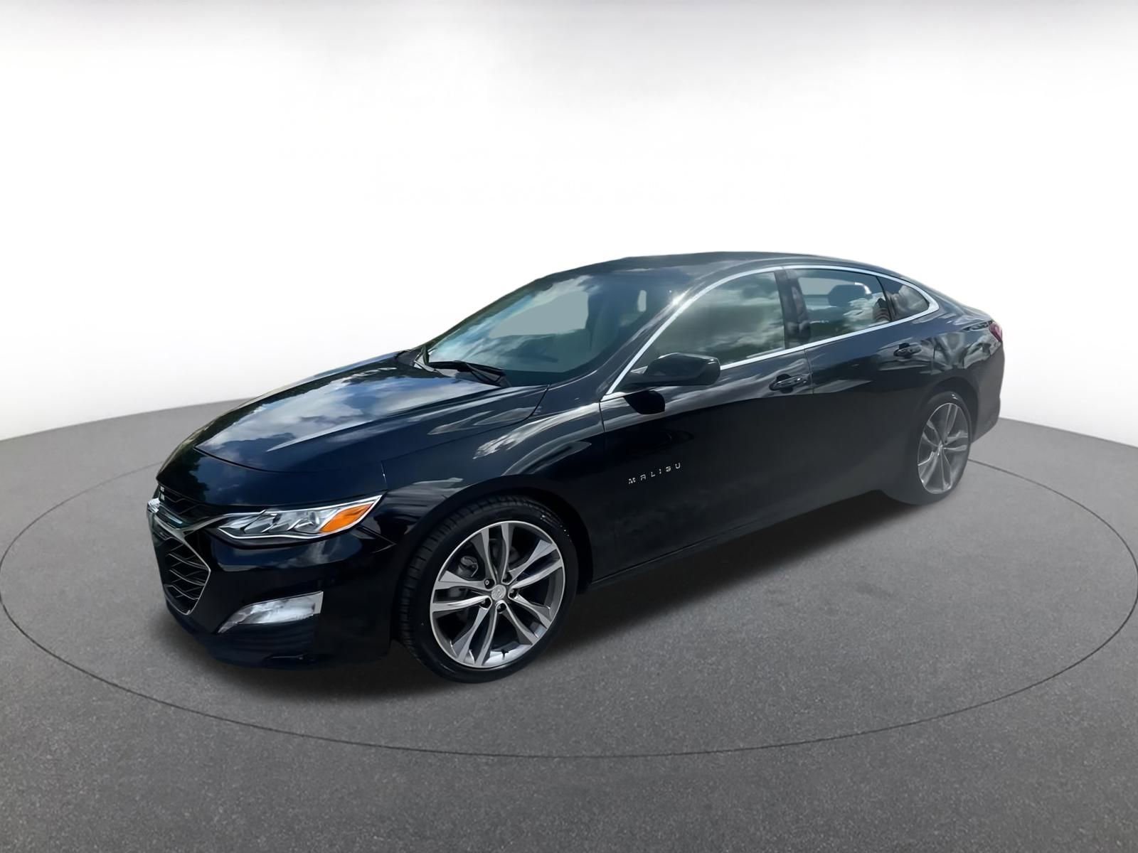 Thumbnail: 2024 Chevrolet Malibu - 9