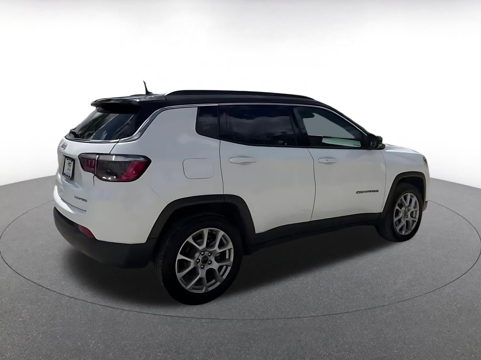 Thumbnail: 2025 Jeep Compass - 15