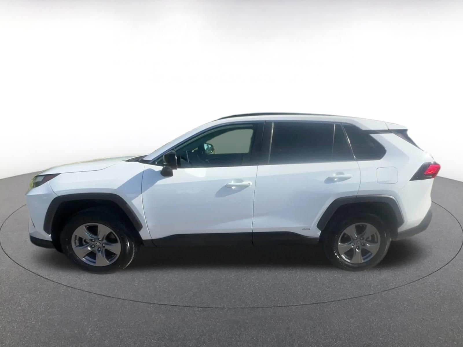 Thumbnail: 2024 Toyota RAV4 - 8