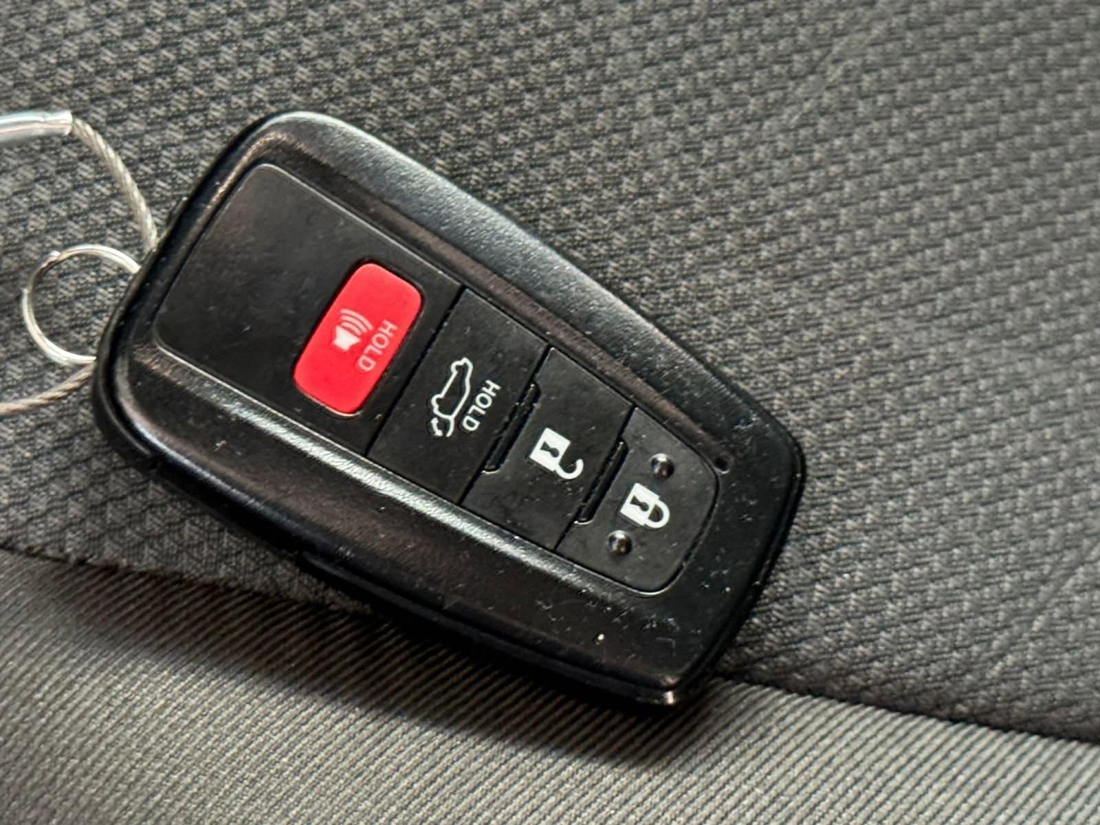 Thumbnail: 2025 Toyota RAV4 - 22