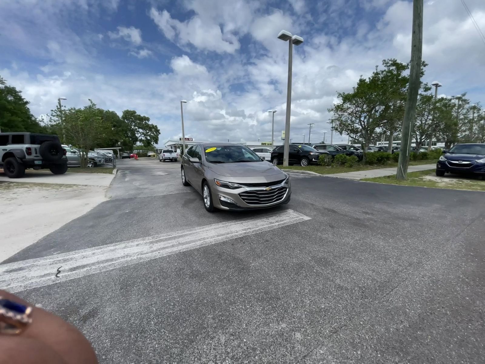 Thumbnail: 2023 Chevrolet Malibu - 16