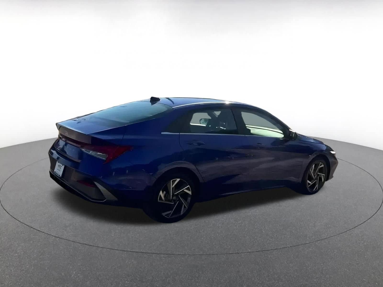 Thumbnail: 2025 Hyundai Elantra - 15