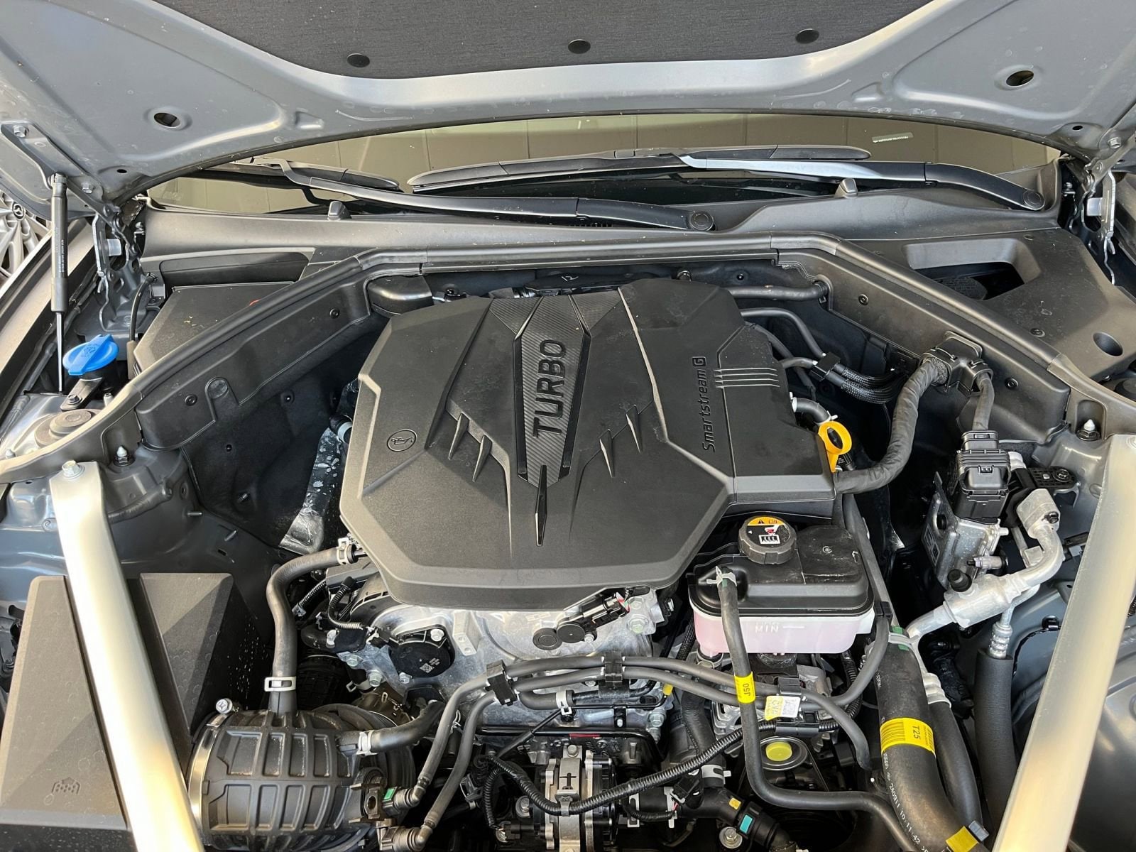 Thumbnail: 2025 Genesis G70 - 32