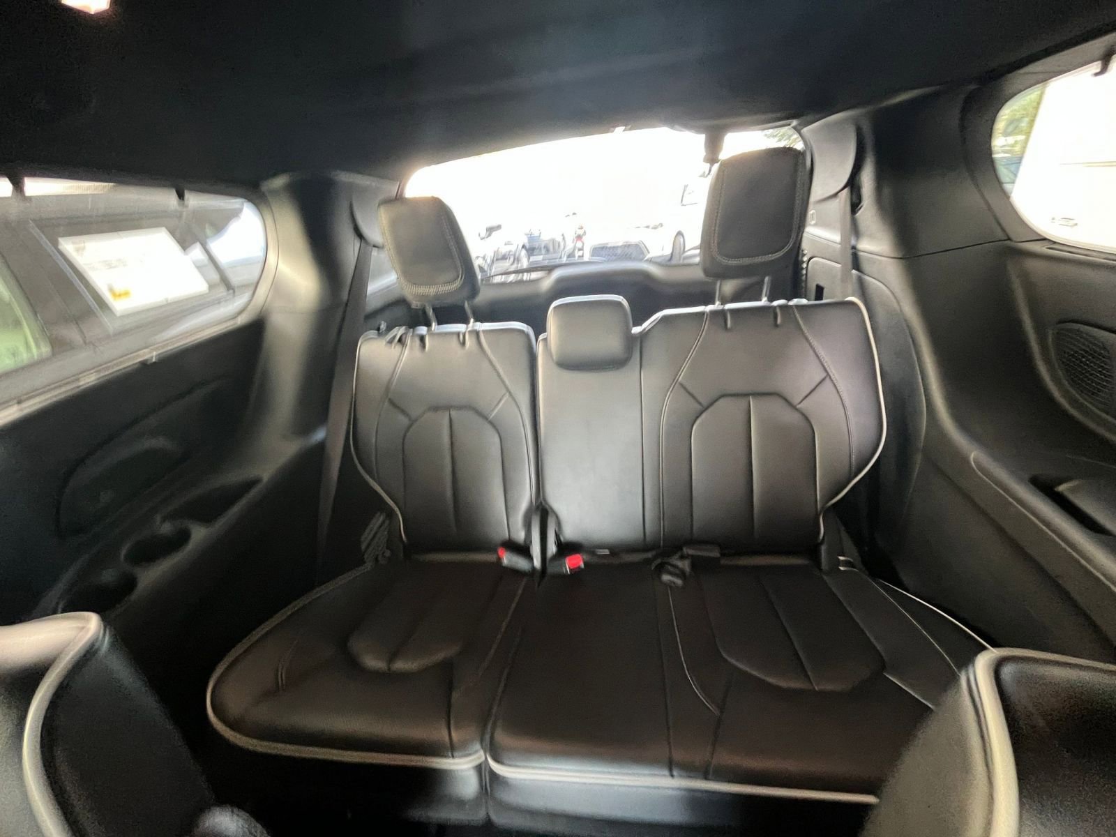 Thumbnail: 2025 Chrysler Pacifica - 34