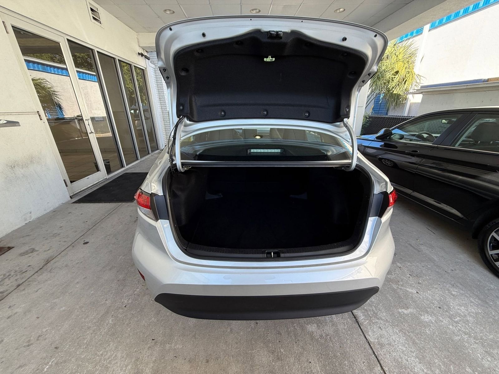 Thumbnail: 2025 Toyota Corolla - 31