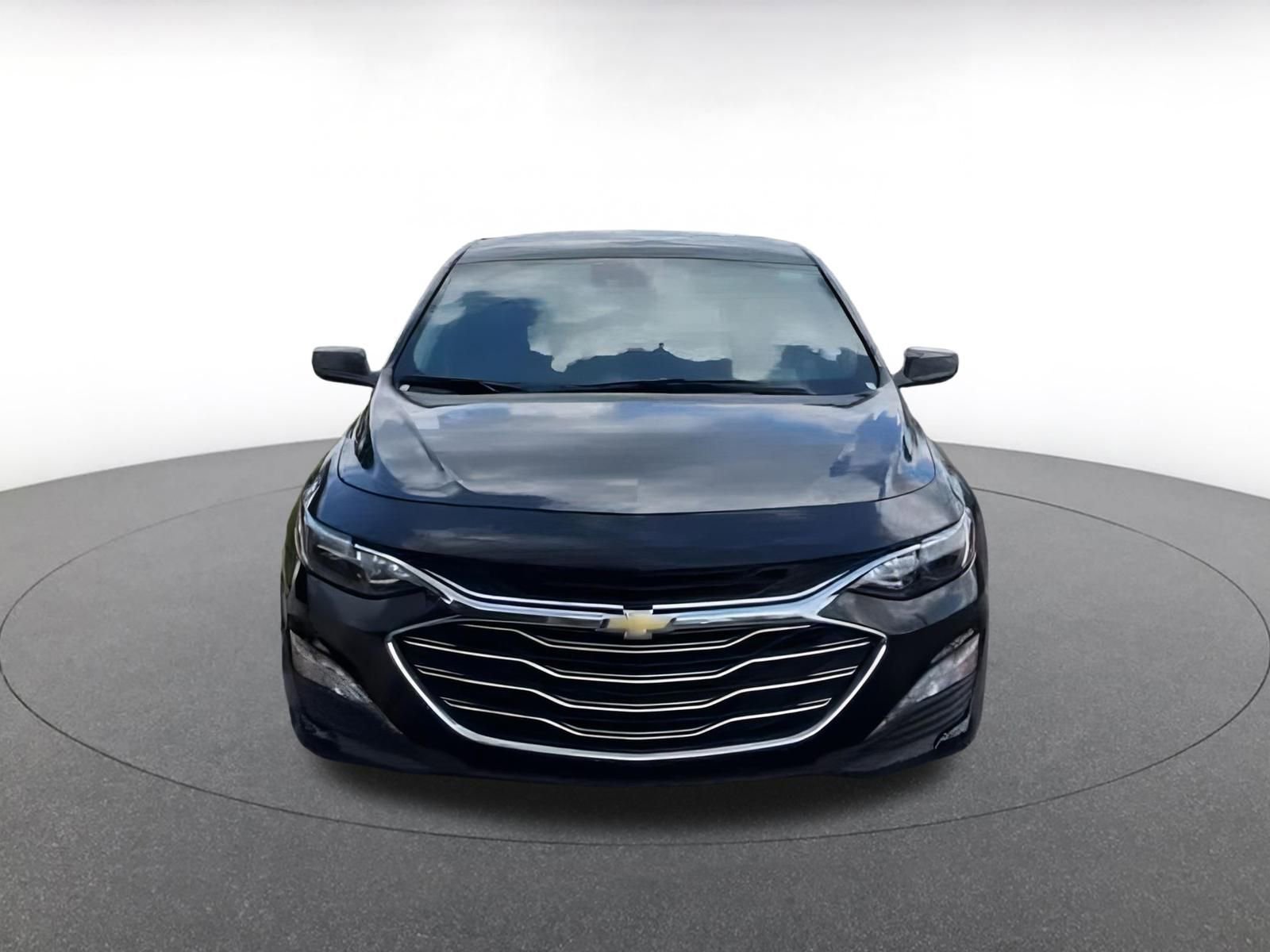 Thumbnail: 2023 Chevrolet Malibu - 4