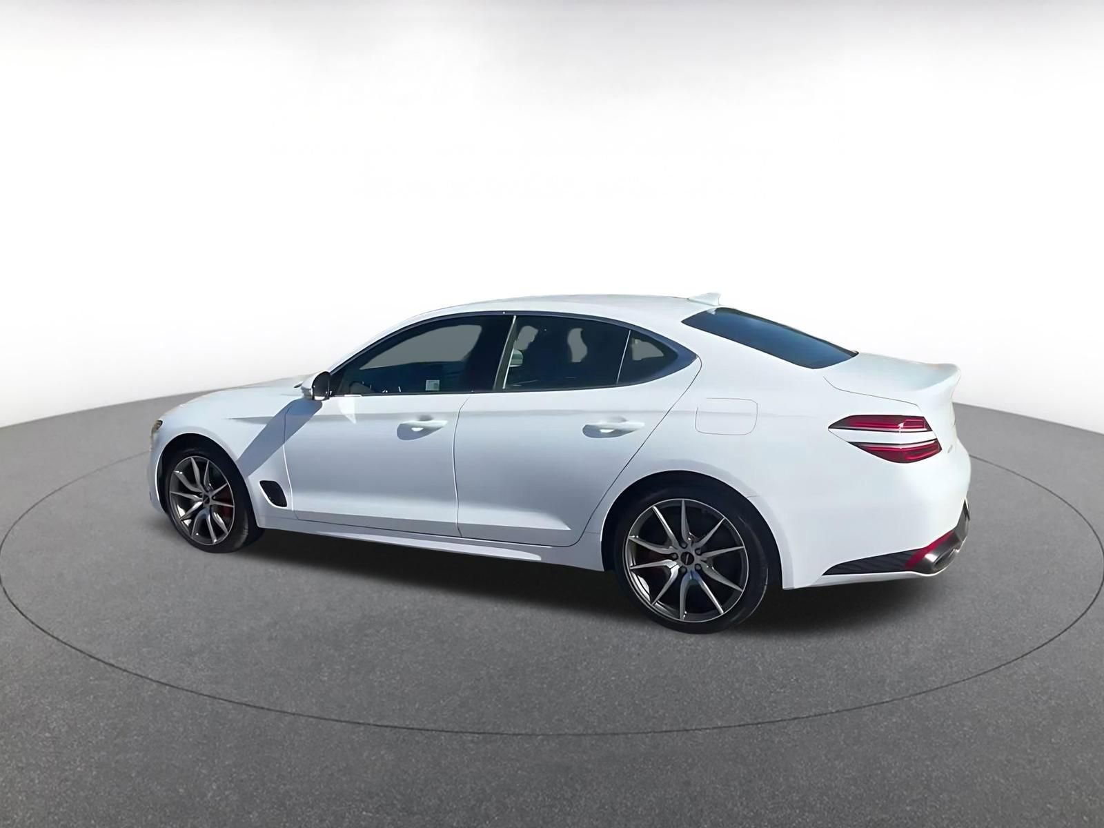 Thumbnail: 2025 Genesis G70 - 10