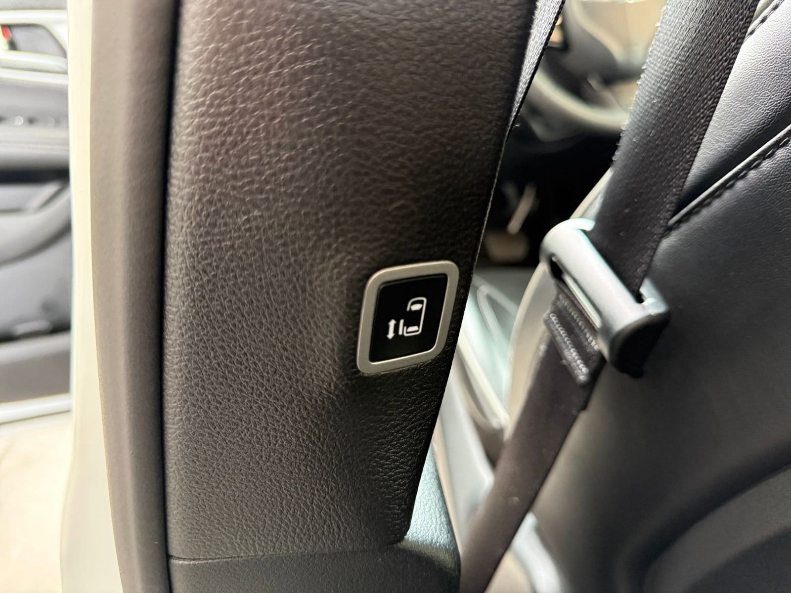 Thumbnail: 2025 Chrysler Pacifica - 27