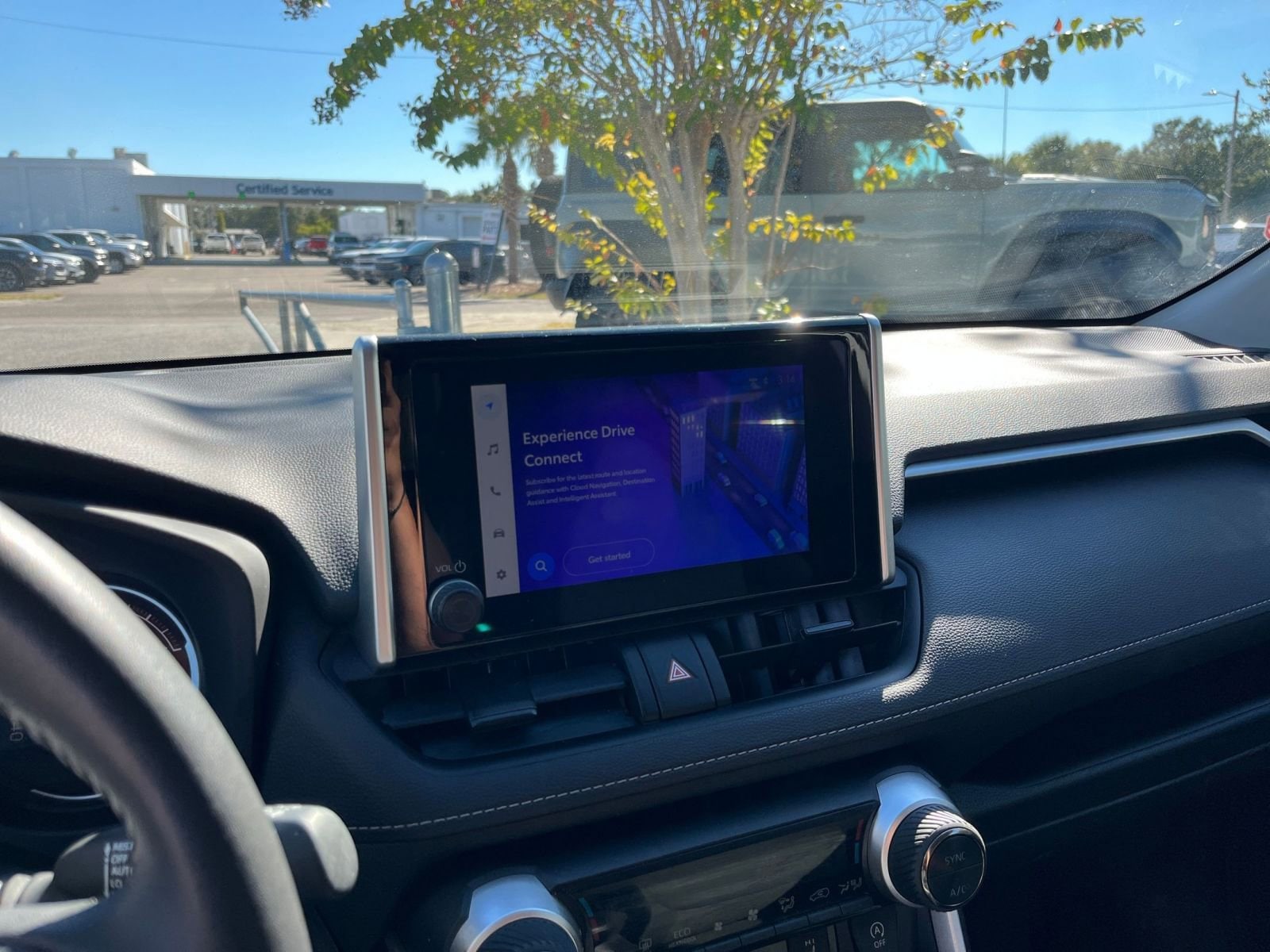 Thumbnail: 2025 Toyota RAV4 - 20