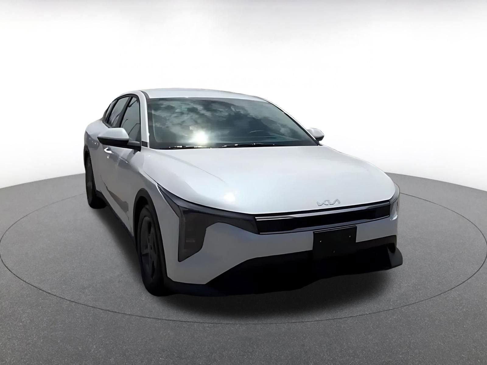 Thumbnail: 2025 Kia K4 - 3