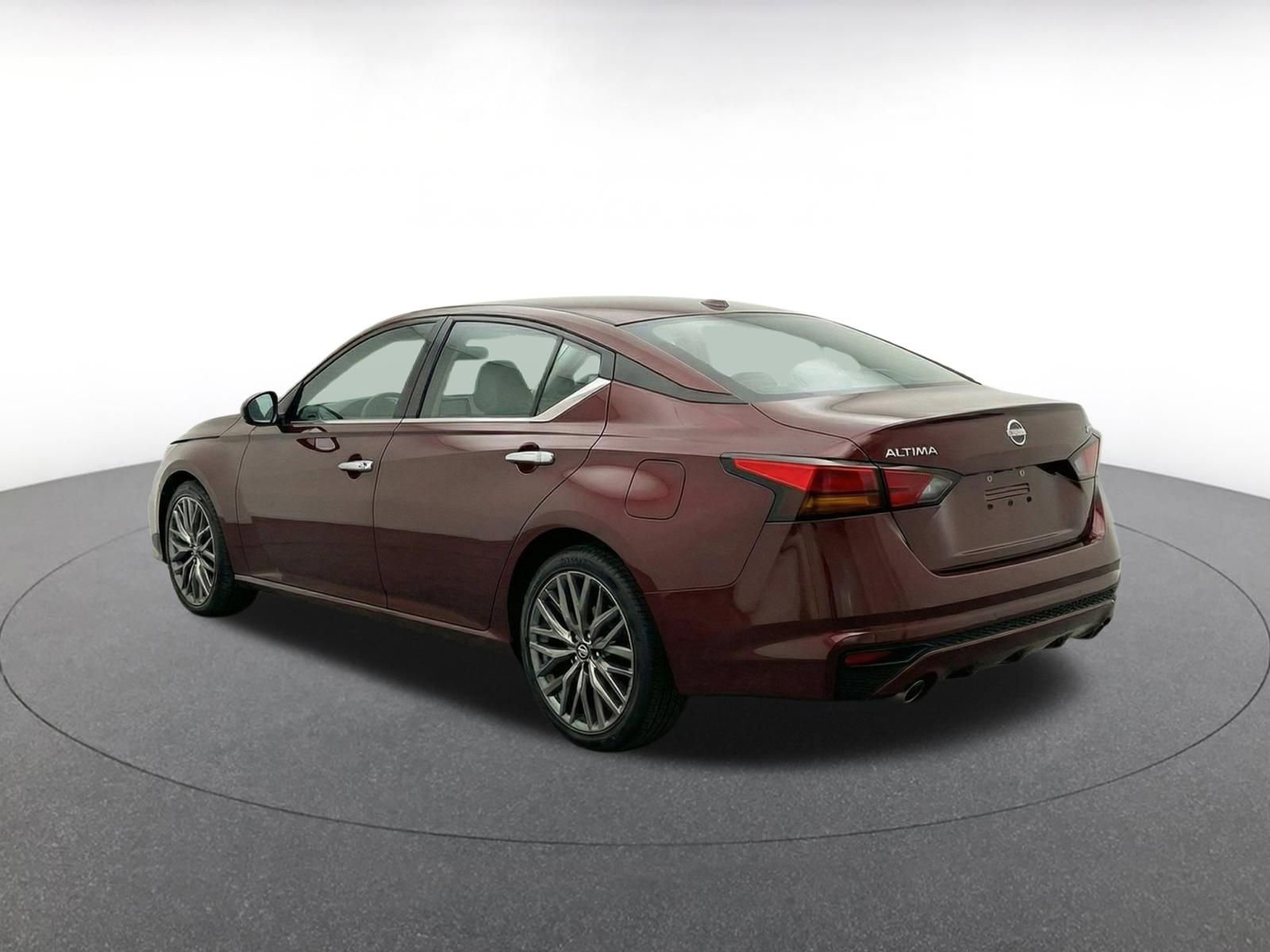 Thumbnail: 2025 Nissan Altima - 11