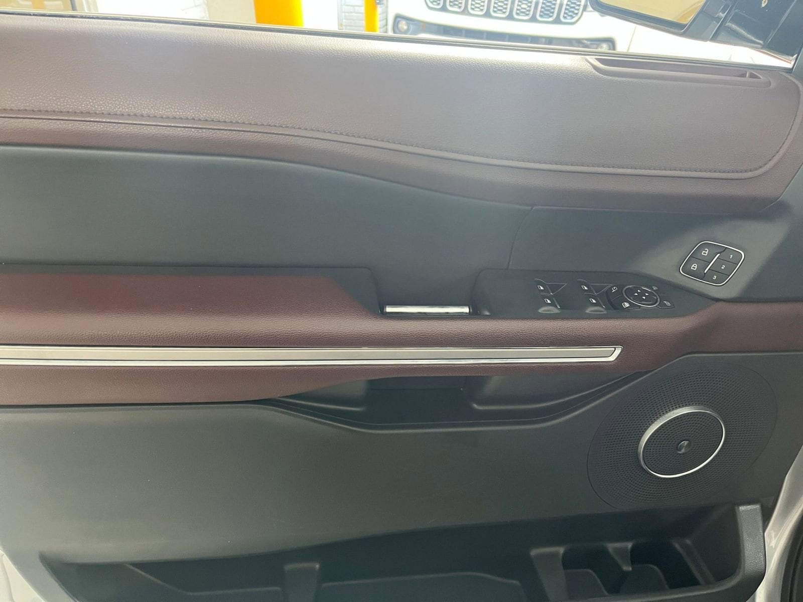 Thumbnail: 2023 Ford Expedition MAX - 18