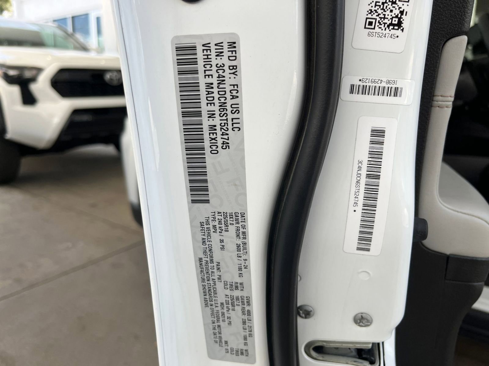 Thumbnail: 2025 Jeep Compass - 29