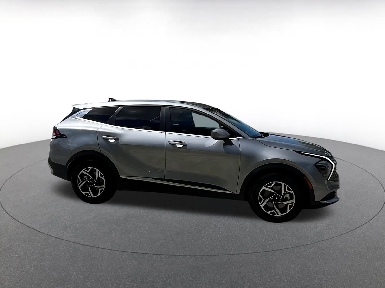 Thumbnail: 2024 Kia Sportage - 1