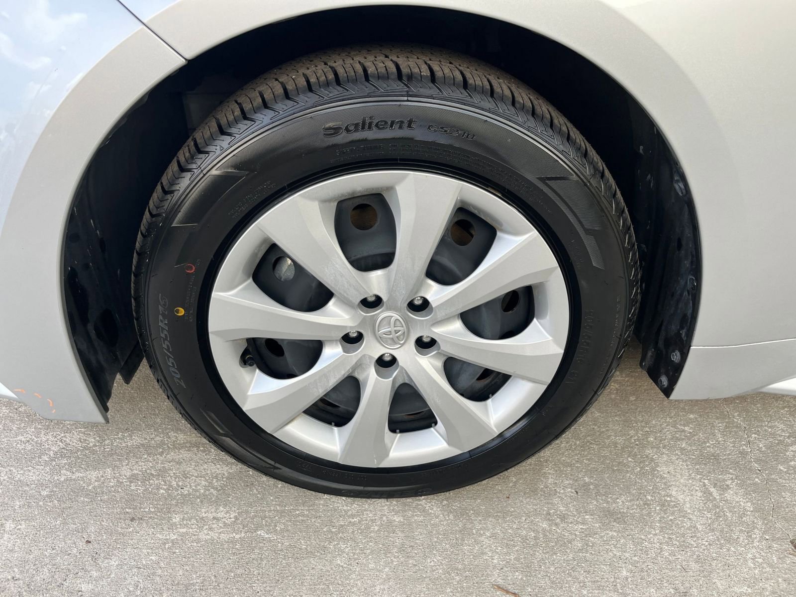 Thumbnail: 2025 Toyota Corolla - 30