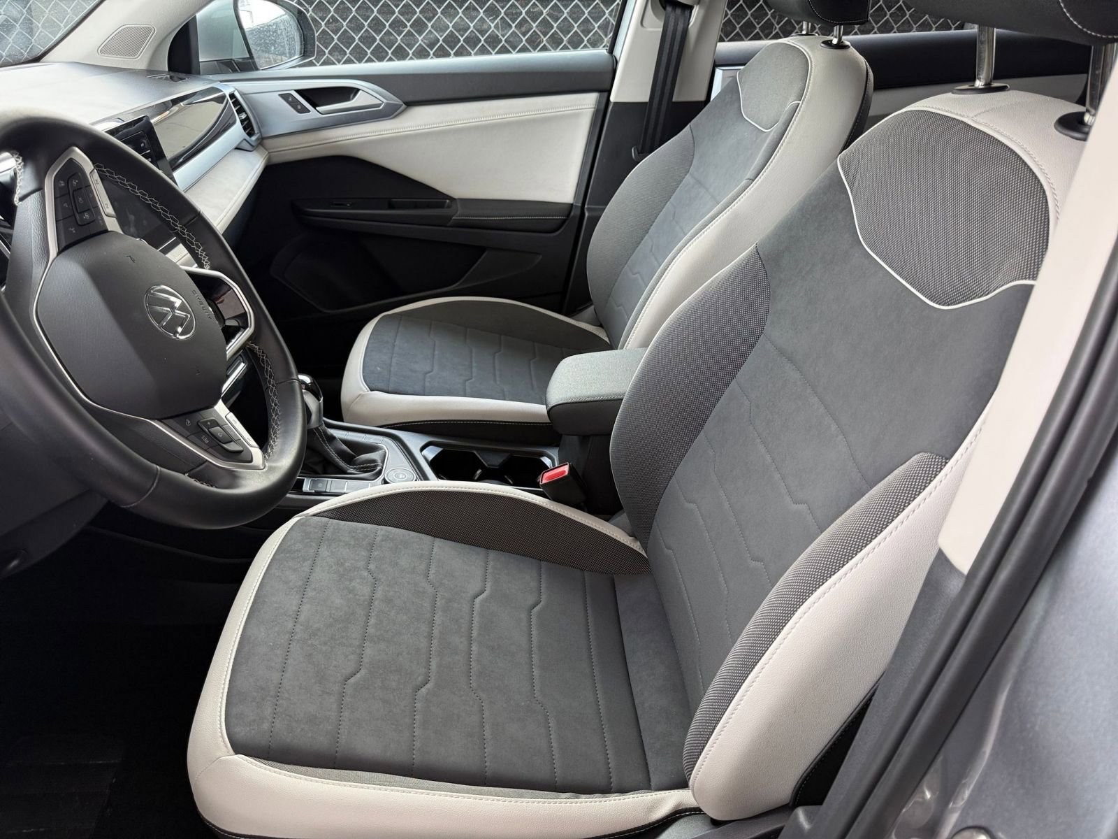 Thumbnail: 2025 Volkswagen Taos - 27