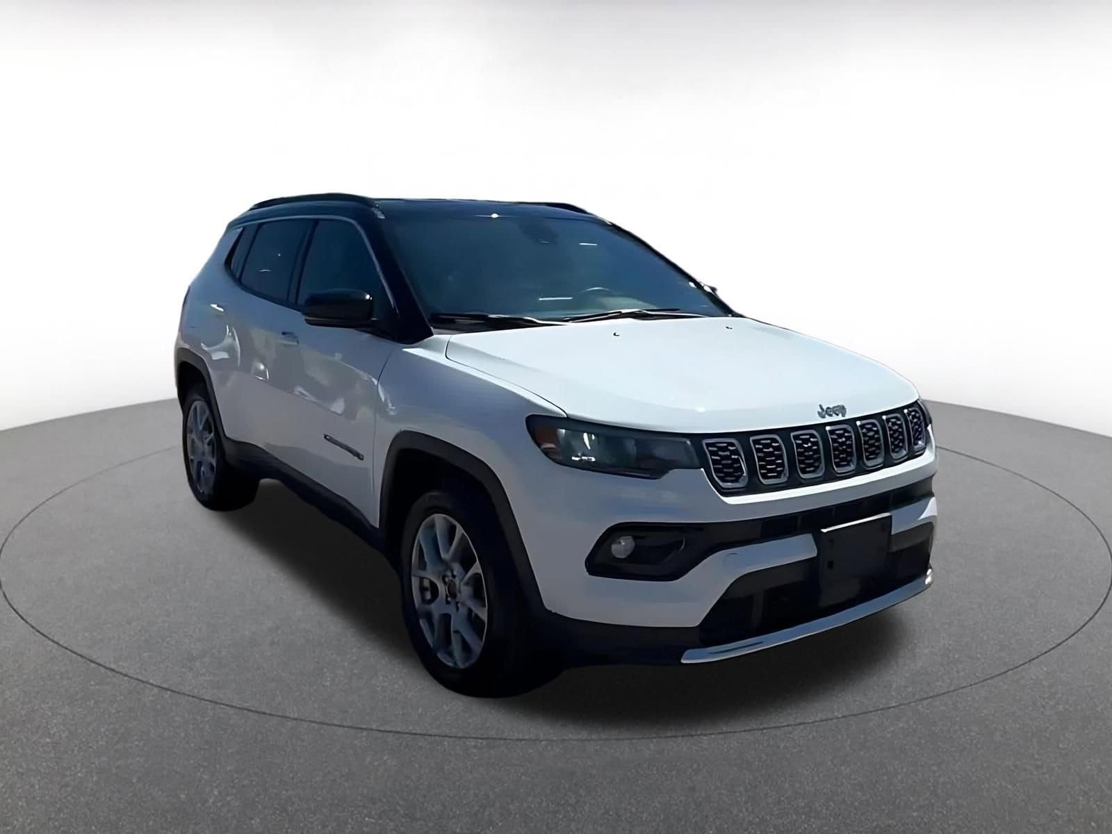 Thumbnail: 2025 Jeep Compass - 3
