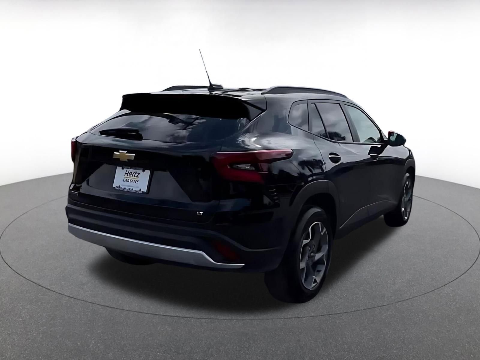 Thumbnail: 2025 Chevrolet Trax - 15