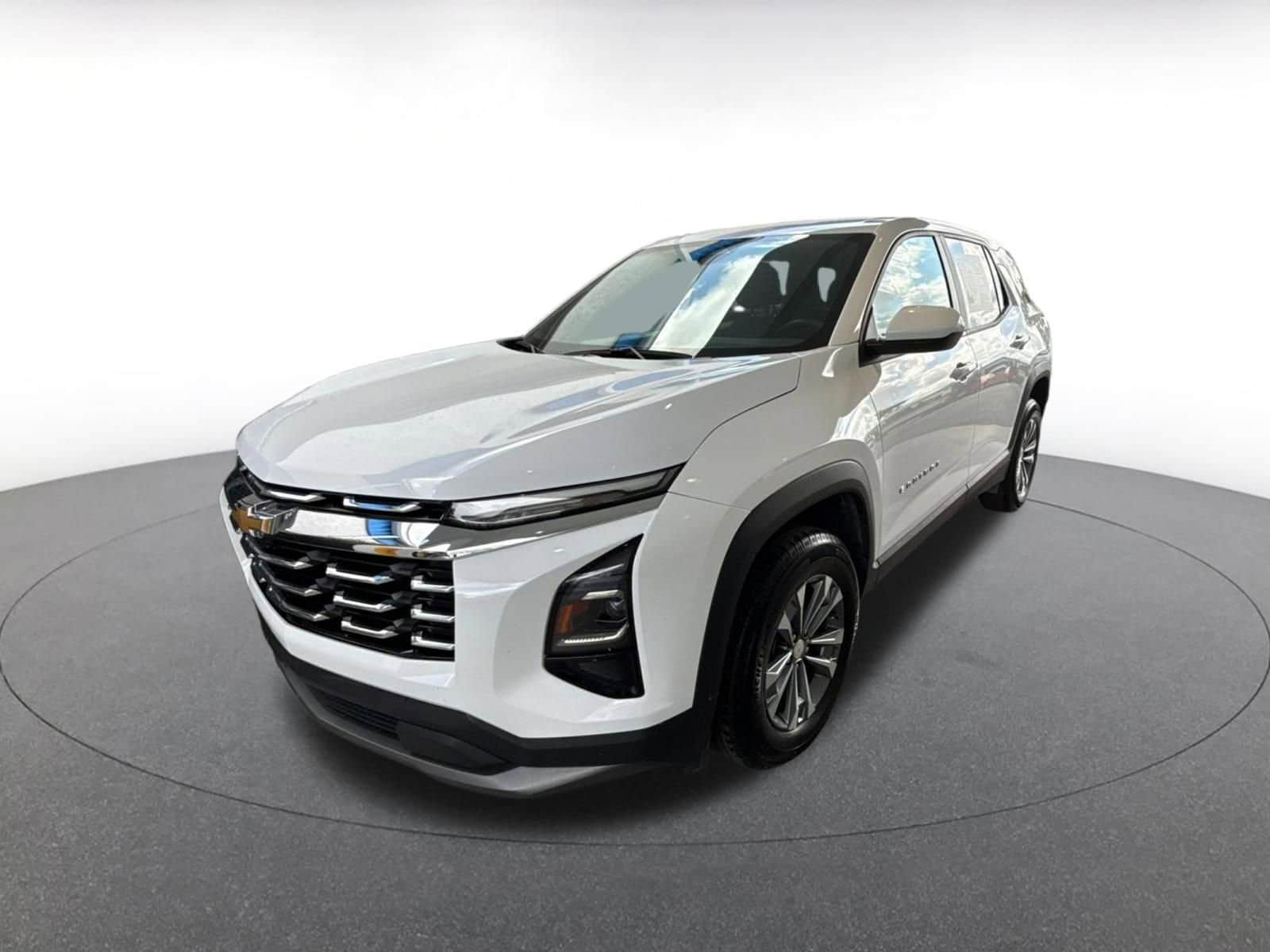 Thumbnail: 2025 Chevrolet Equinox - 4