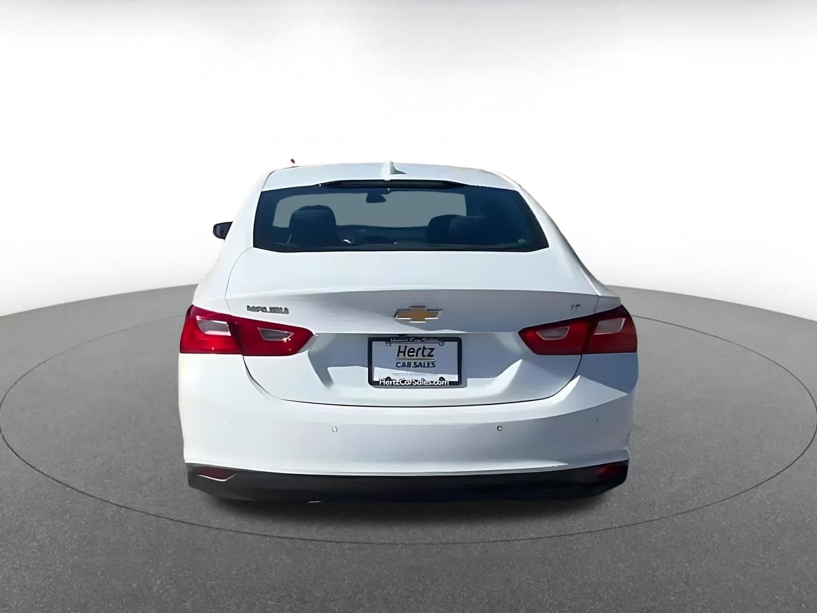 Thumbnail: 2024 Chevrolet Malibu - 12