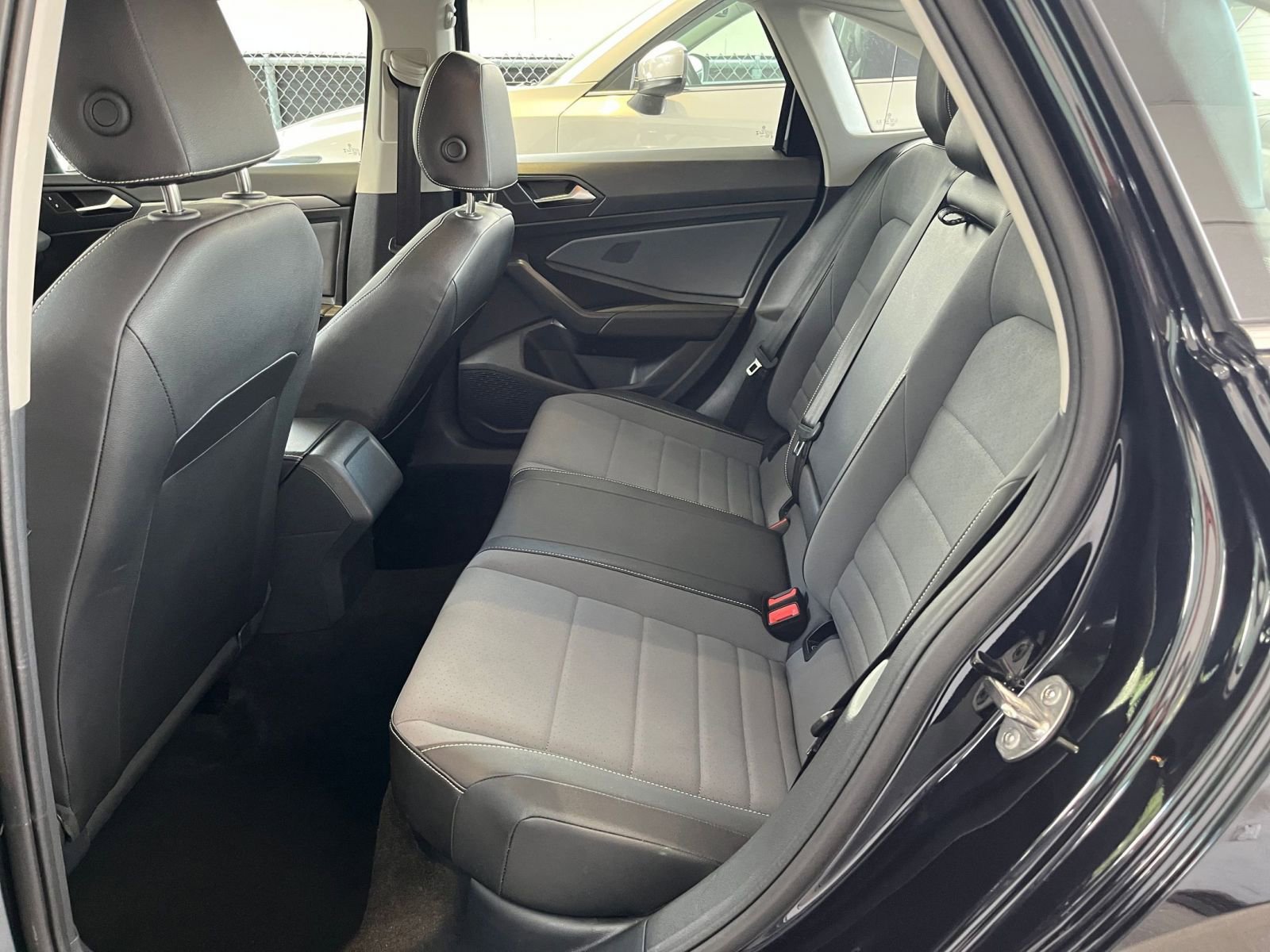 Thumbnail: 2025 Volkswagen Jetta - 25