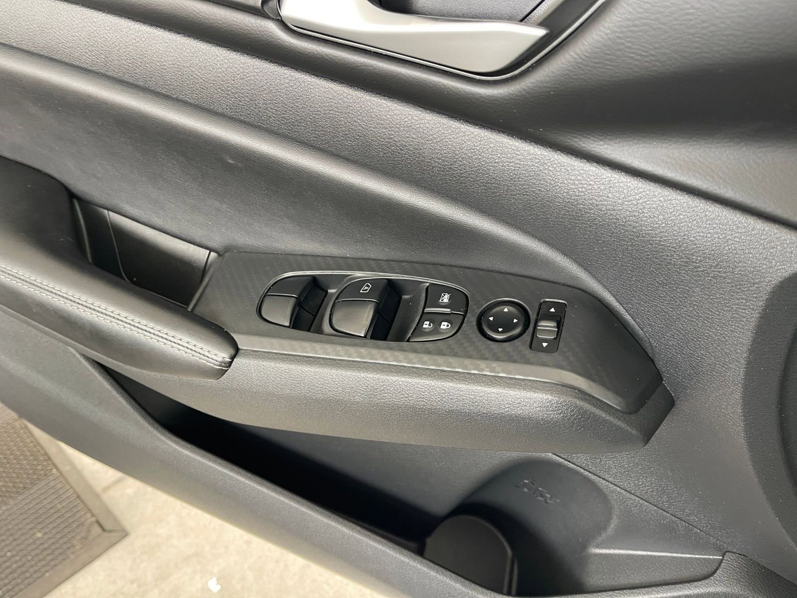 Thumbnail: 2025 Nissan Altima - 20