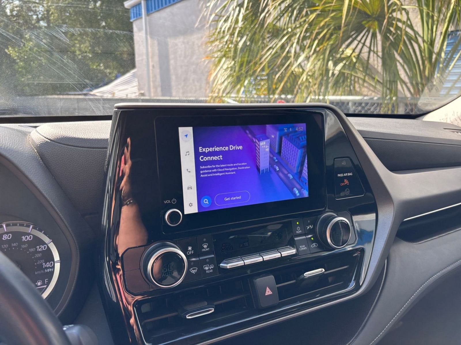 Thumbnail: 2025 Toyota Highlander - 20