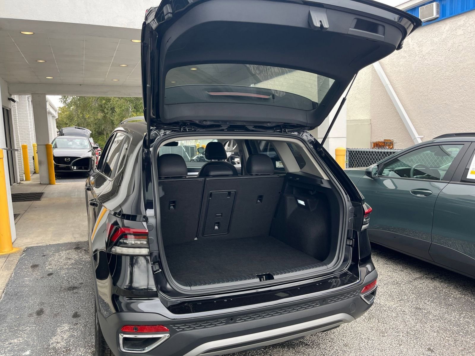 Thumbnail: 2025 Volkswagen Taos - 31