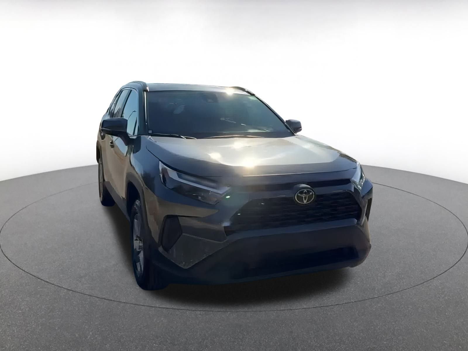 Thumbnail: 2025 Toyota RAV4 - 3