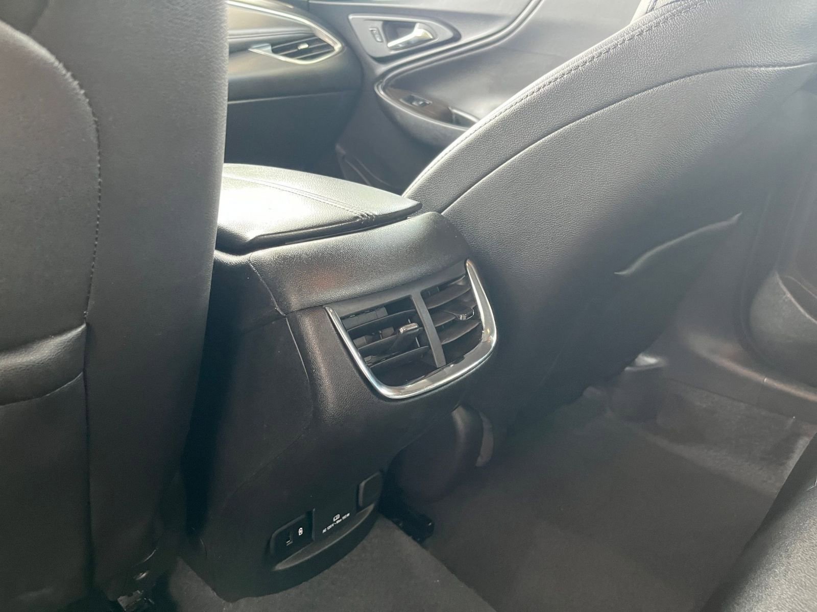 Thumbnail: 2024 Chevrolet Malibu - 24