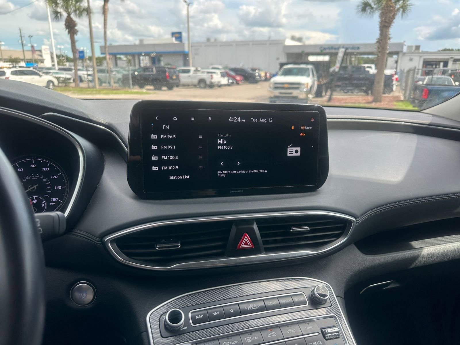 Thumbnail: 2023 Hyundai Santa Fe - 21