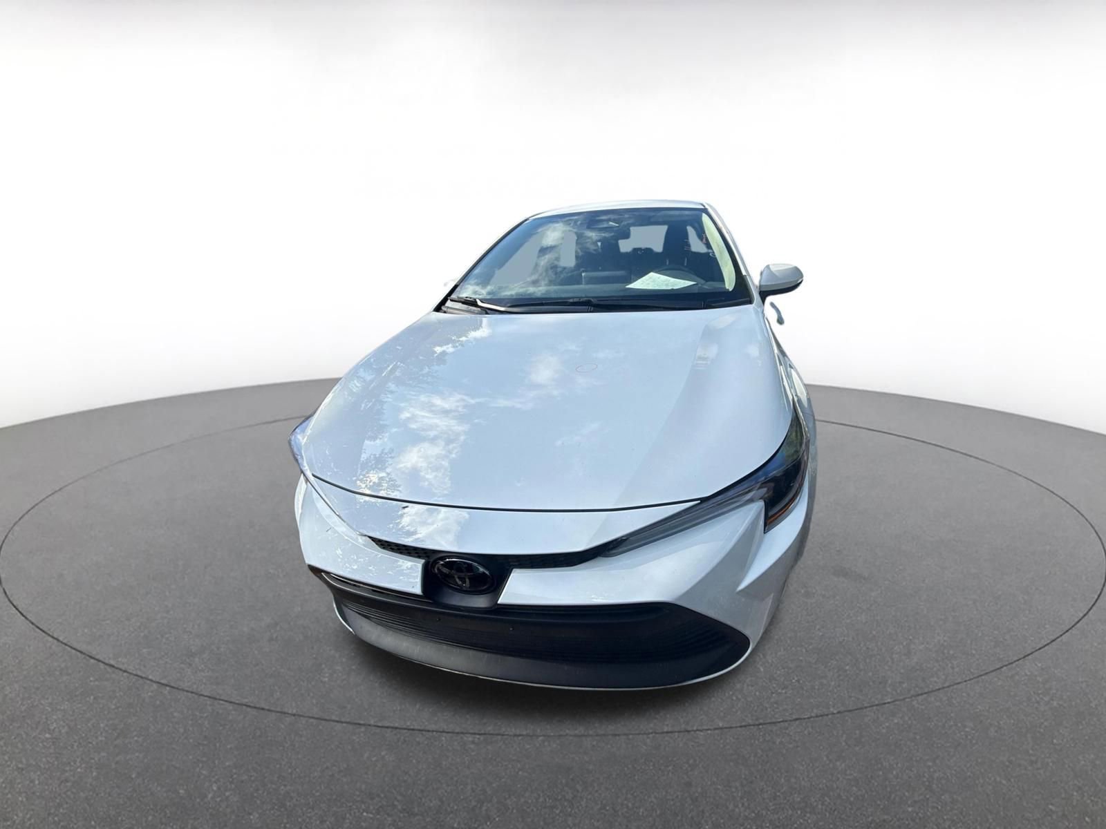 Thumbnail: 2025 Toyota Corolla - 3