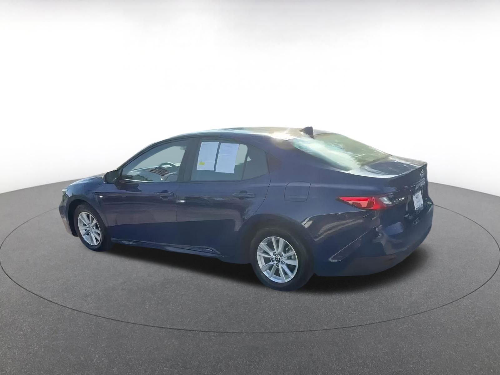 Thumbnail: 2025 Toyota Camry - 10