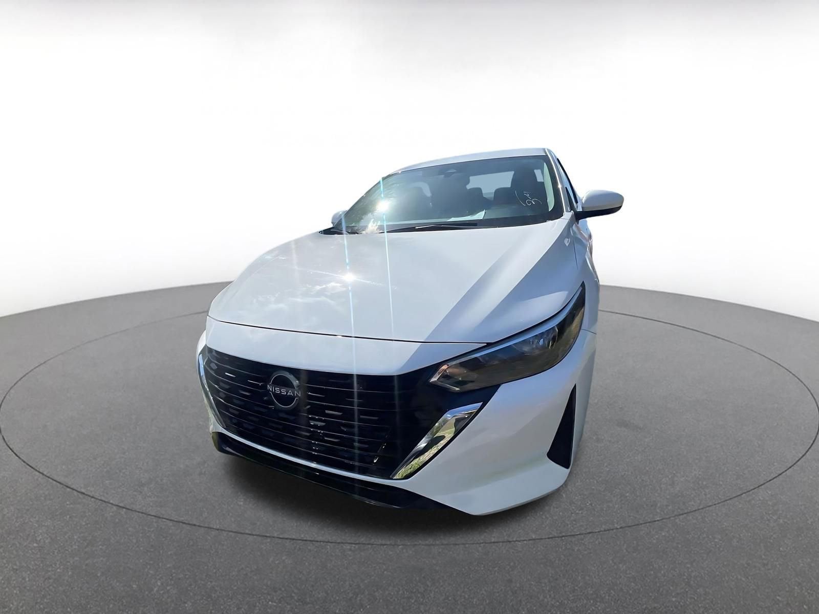 Thumbnail: 2025 Nissan Sentra - 1