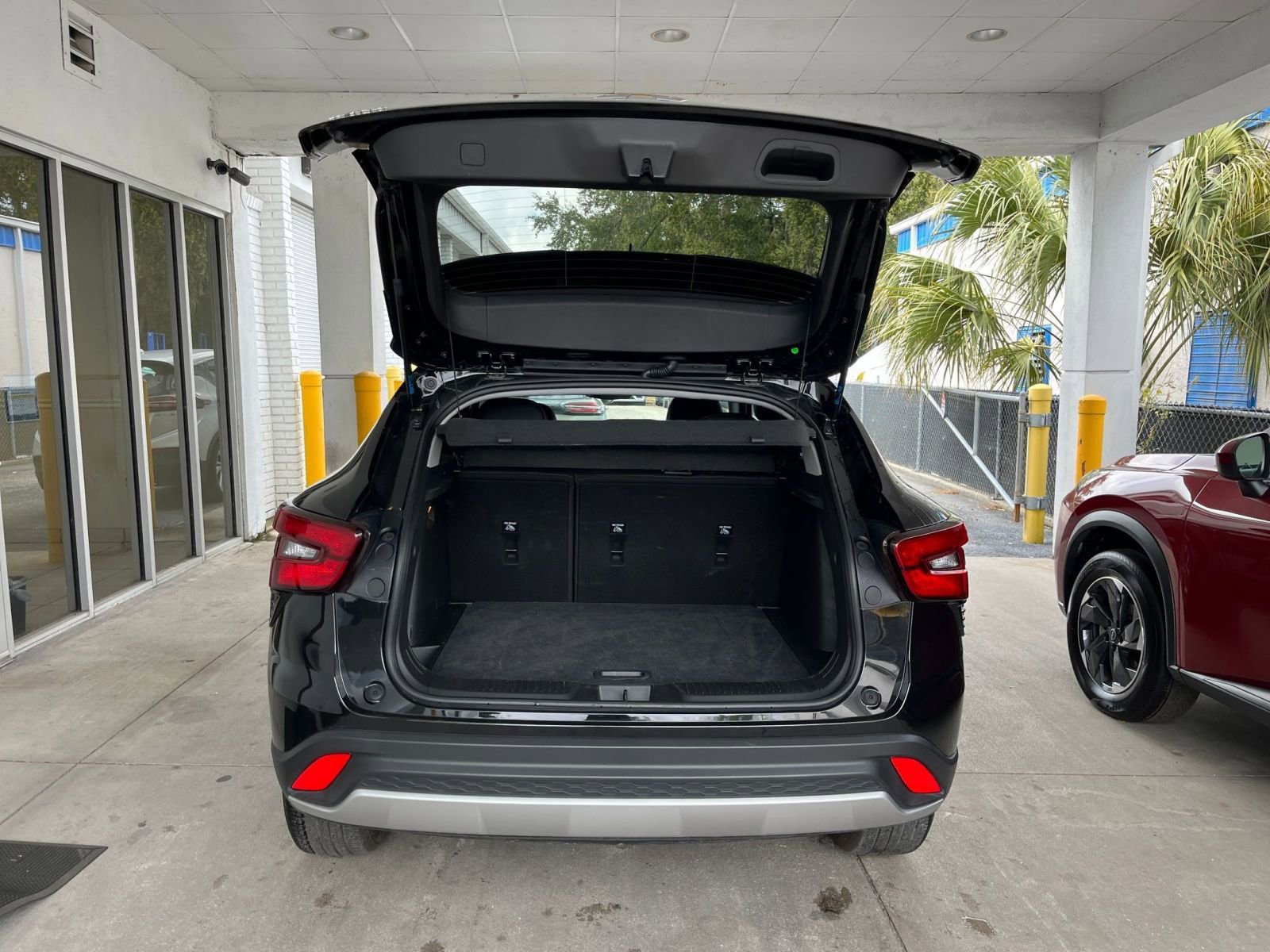 Thumbnail: 2025 Chevrolet Trax - 31