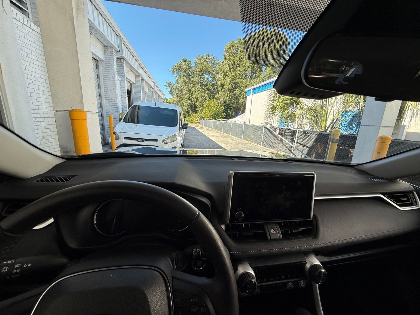 Thumbnail: 2025 Toyota RAV4 - 33