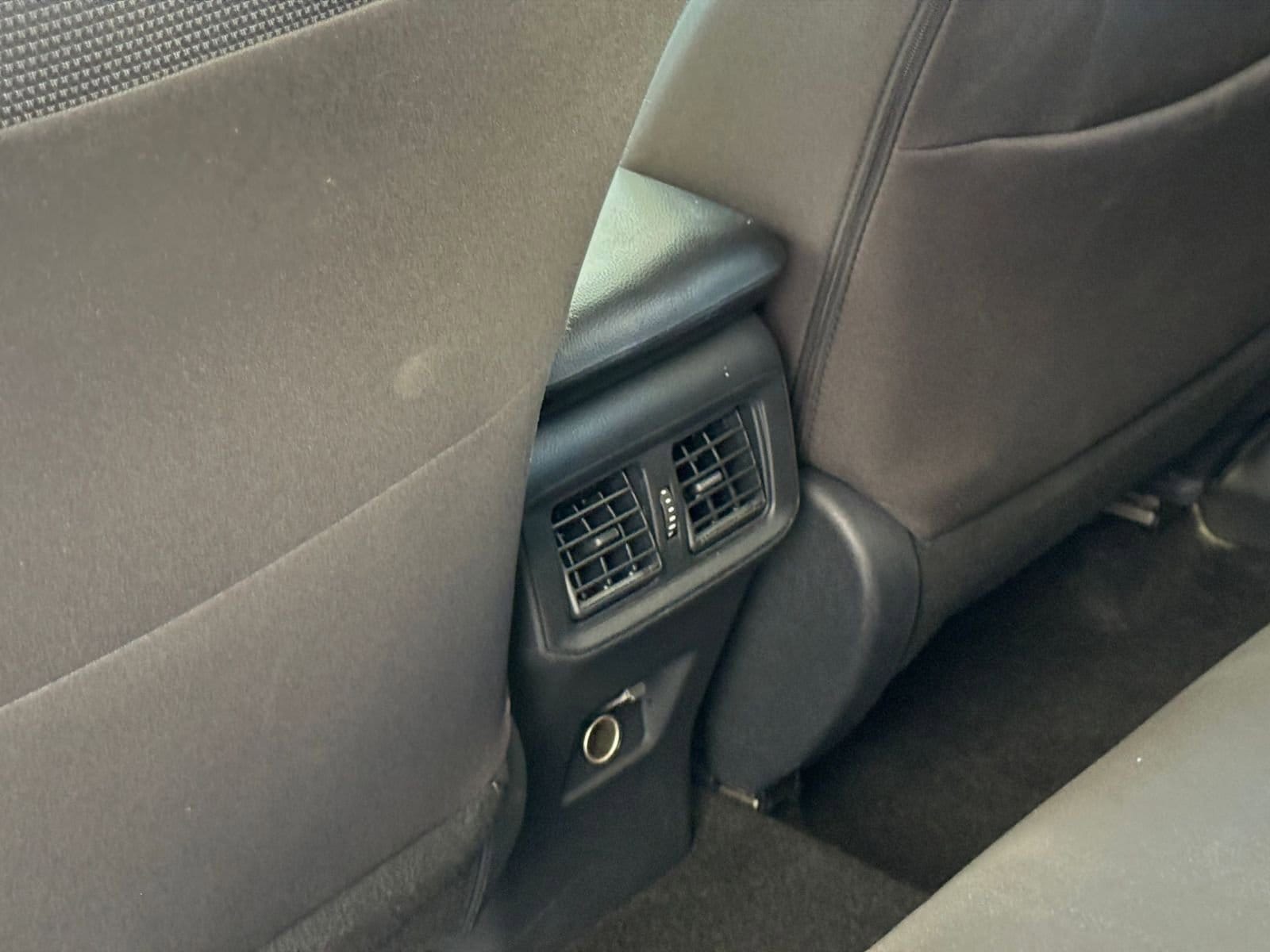 Thumbnail: 2025 Toyota RAV4 - 24